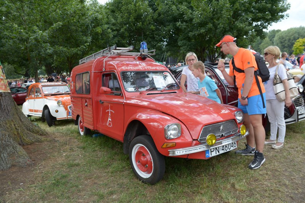 Międzynarodowy Zlot Pojazdów Zabytkowych w Oławie 2016