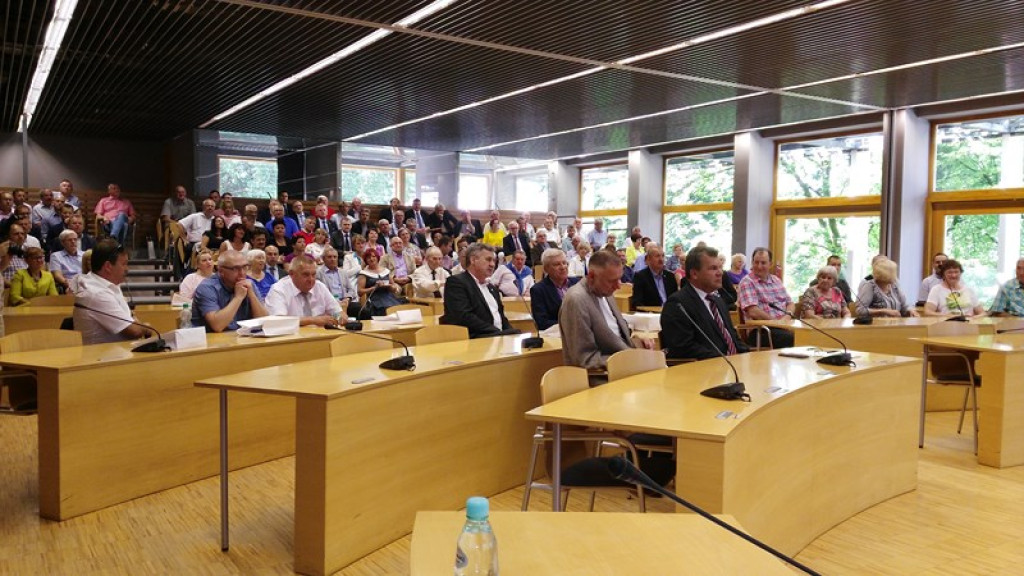 70-lecie powstania Opolskiego Związku Piłki Ręcznej. Odznaczenia dla Mieszkańców Powiatu Brzeskiego