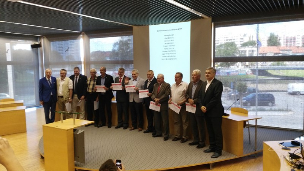 70-lecie powstania Opolskiego Związku Piłki Ręcznej. Odznaczenia dla Mieszkańców Powiatu Brzeskiego