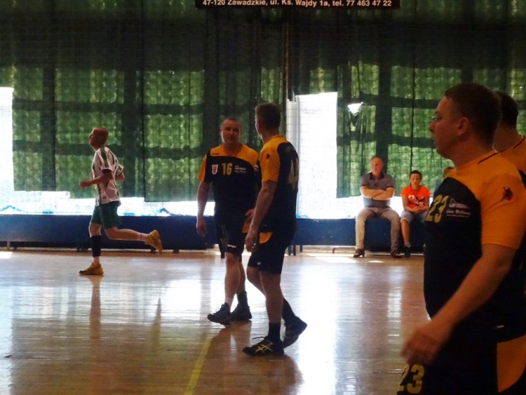 Zwycięstwem w Turnieju w Zawadzkim grodkowscy oldboje 4Ever Young zakończyli sezon.