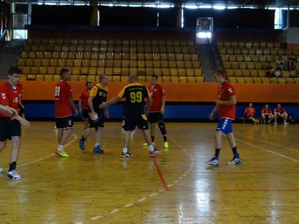 Zwycięstwem w Turnieju w Zawadzkim grodkowscy oldboje 4Ever Young zakończyli sezon.