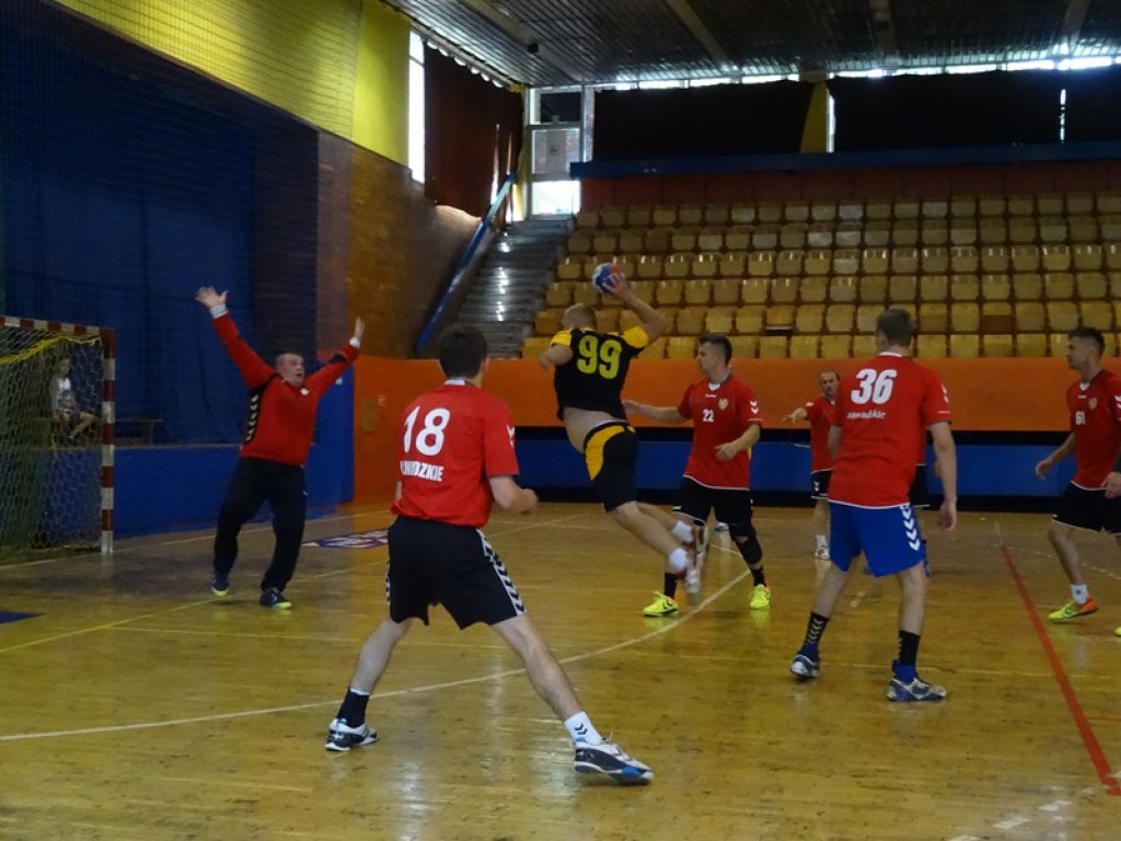 Zwycięstwem w Turnieju w Zawadzkim grodkowscy oldboje 4Ever Young zakończyli sezon.