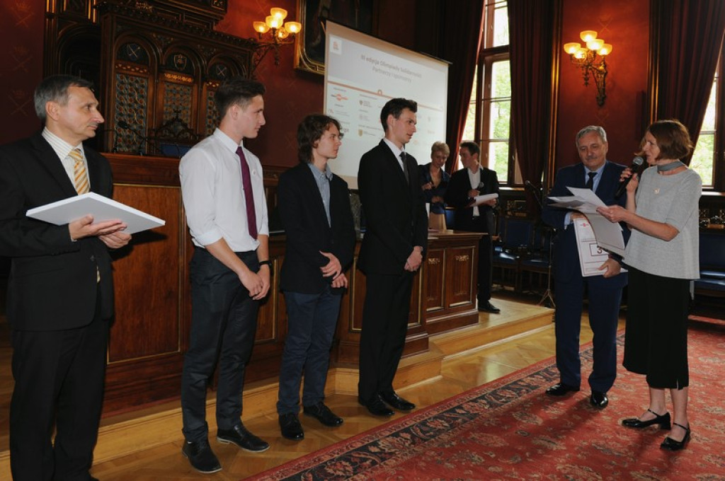 Uczeń II LO w Brzegu jako reprezentant Opolszczyzny zwycięzcą Olimpiady Solidarności