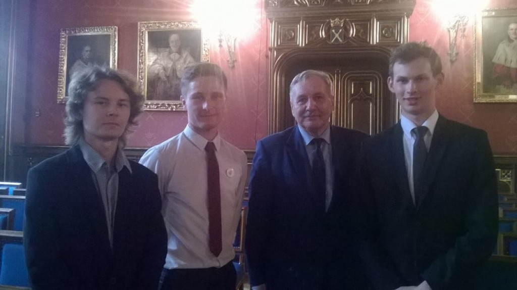 Uczeń II LO w Brzegu jako reprezentant Opolszczyzny zwycięzcą Olimpiady Solidarności