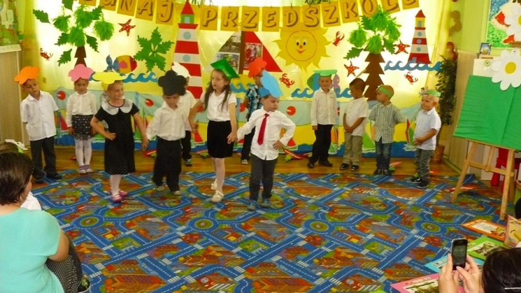 UROCZYSTE ZAKOŃCZENIE ROKU PRZEDSZKOLNEGO W KRZYŻOWICACH