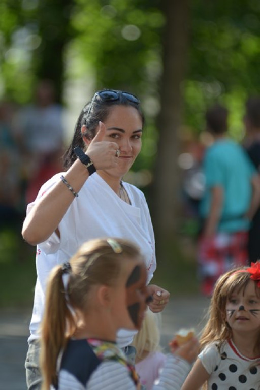 W Grodkowie zbierali karmę dla zwierząt