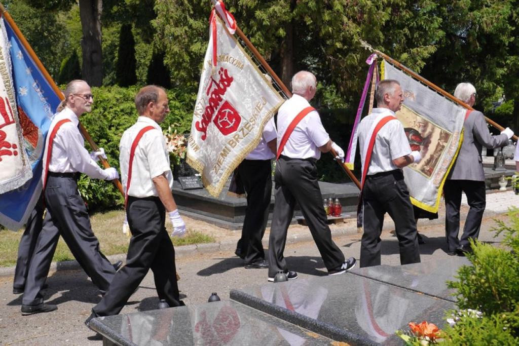 Hołd pomordowanym na Wołyniu