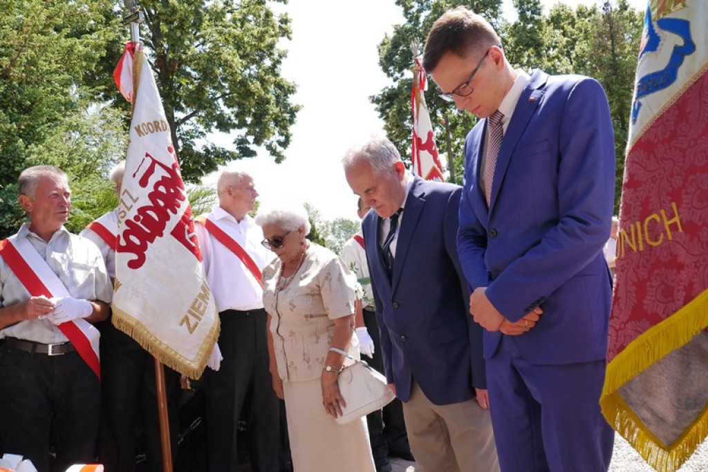 Hołd pomordowanym na Wołyniu