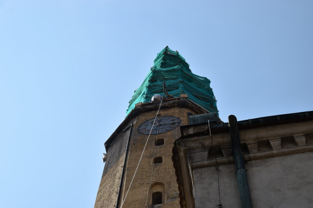 Zobacz co kryła w sobie kula wieży ratuszowej w Brzegu - Pierwsze zdjęcia