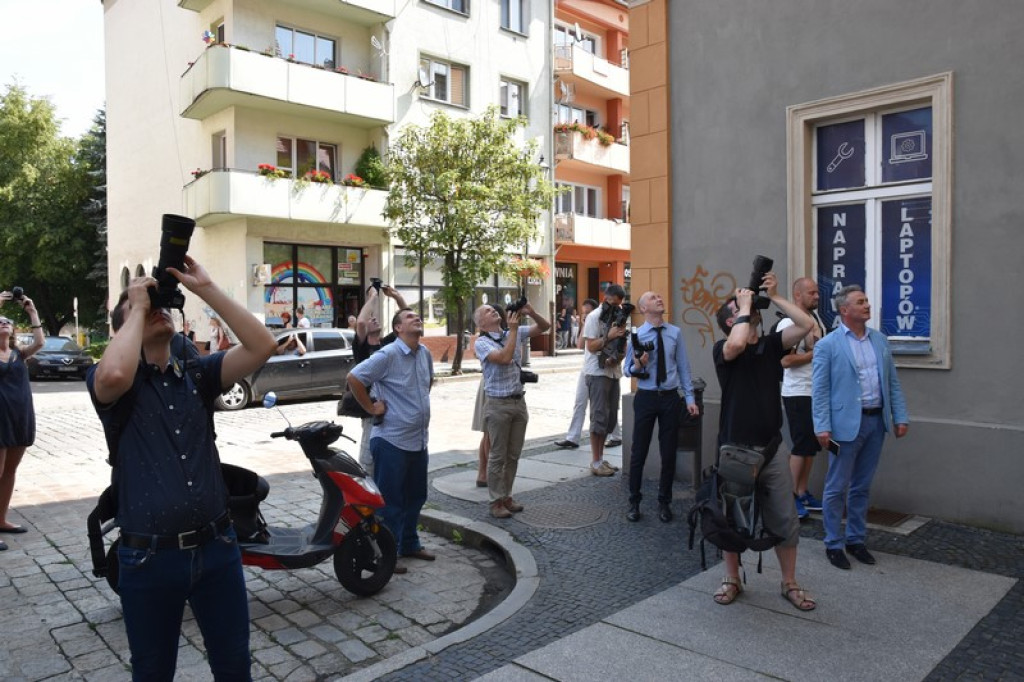 Zobacz co kryła w sobie kula wieży ratuszowej w Brzegu - Pierwsze zdjęcia