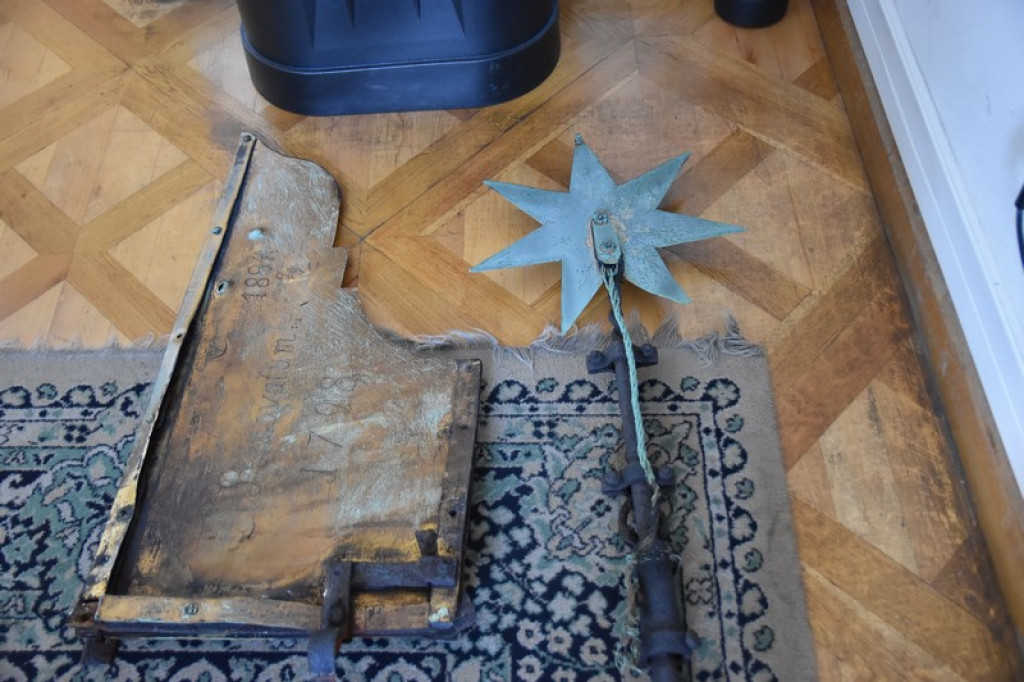 Zobacz co kryła w sobie kula wieży ratuszowej w Brzegu - Pierwsze zdjęcia