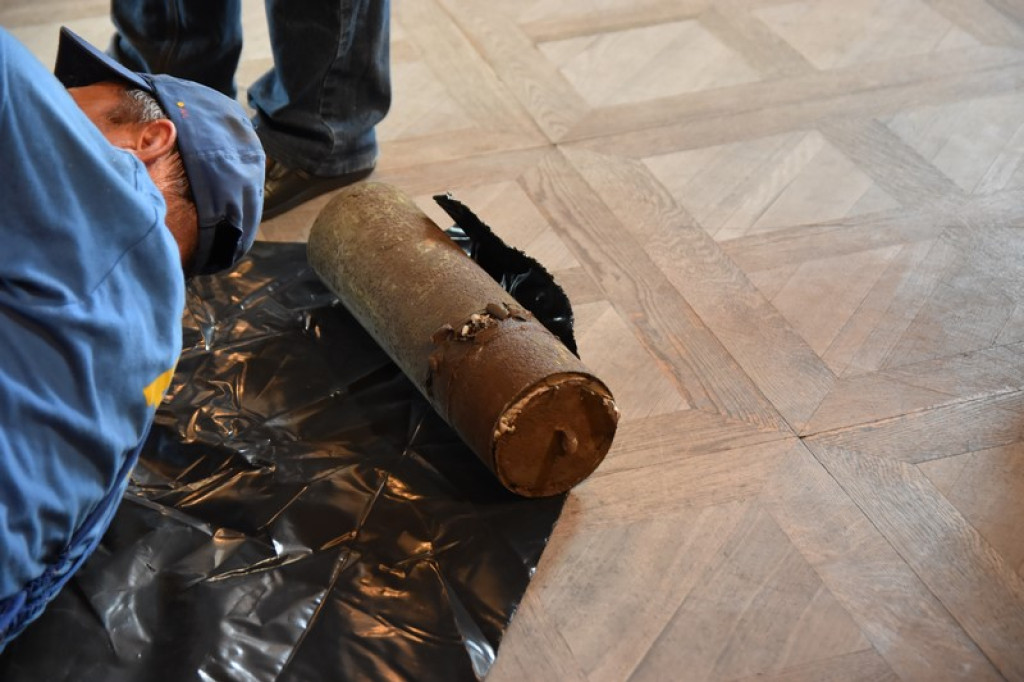 Zobacz co kryła w sobie kula wieży ratuszowej w Brzegu - Pierwsze zdjęcia