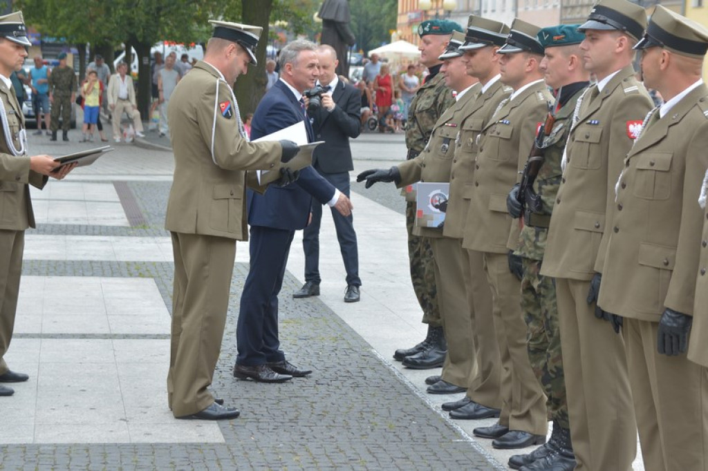 Święto 1. Brzeskiego Pułku Saperów. Wojskowi oddali hołd poległym żołnierzom