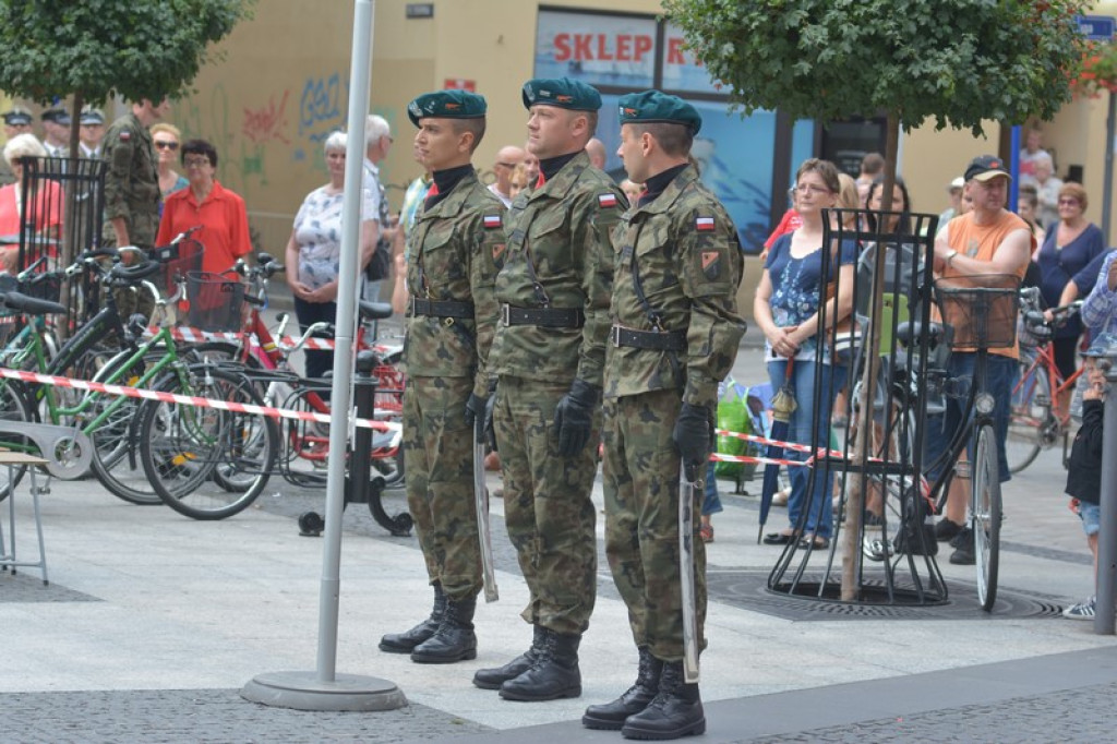 Święto 1. Brzeskiego Pułku Saperów. Wojskowi oddali hołd poległym żołnierzom