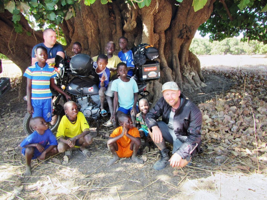 Marzenie o Senegalu -wywiad z Piotrkiem Cynglem