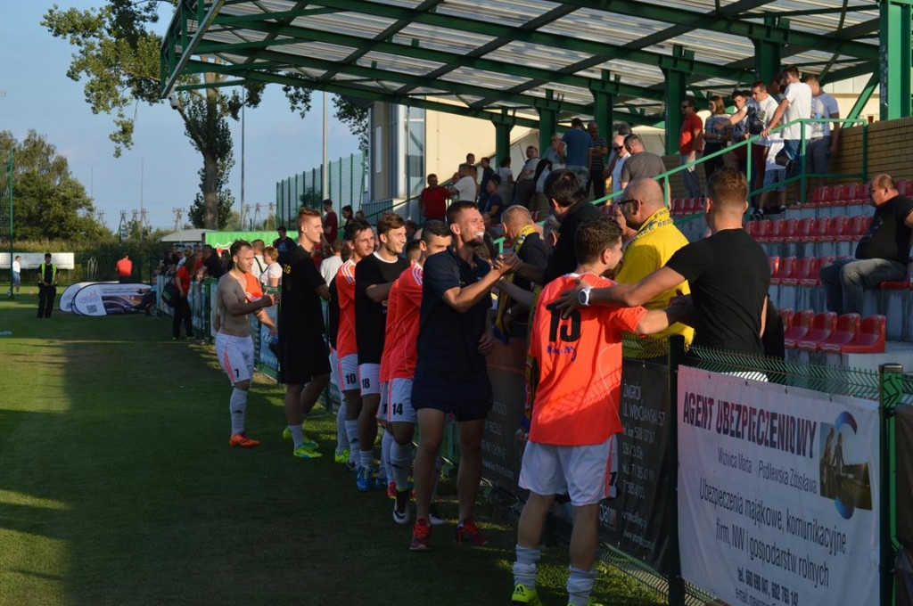 Stal Brzeg wygrywa i jest liderem ! (Relacja z meczu)