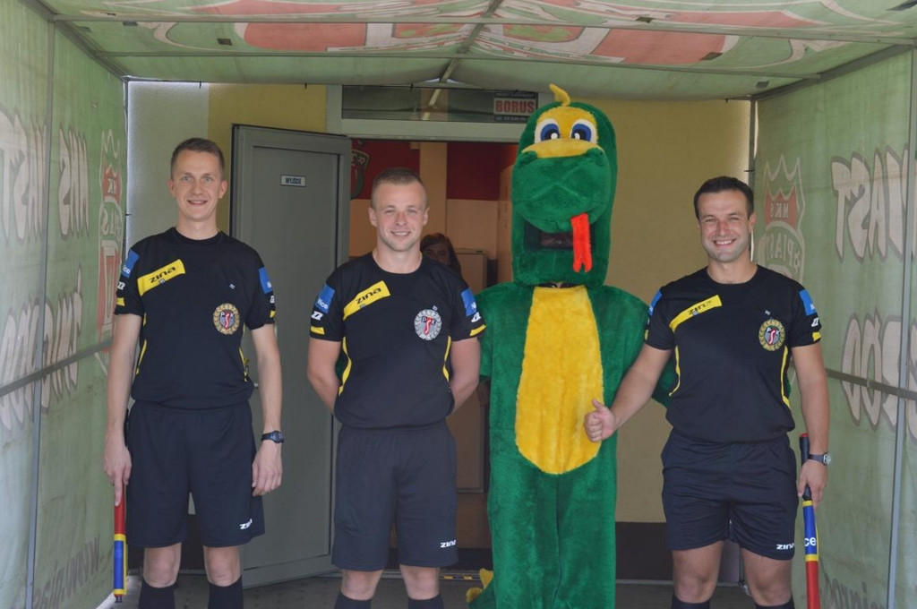 Stal Brzeg wygrywa i jest liderem ! (Relacja z meczu)