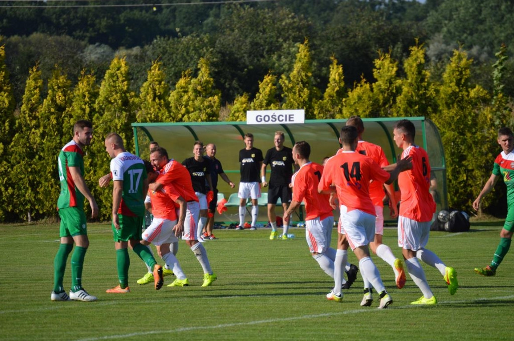Stal Brzeg wygrywa i jest liderem ! (Relacja z meczu)