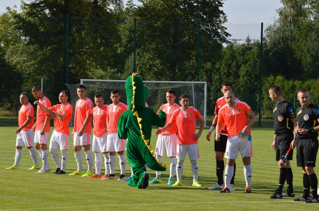 Stal Brzeg wygrywa i jest liderem ! (Relacja z meczu)