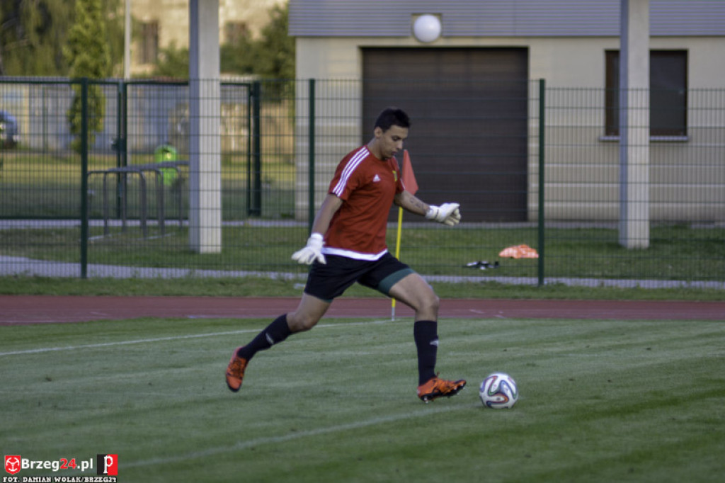 Bezbramkowy remis Stali Brzeg z rezerwami Śląska Wrocław [relacja i galeria]