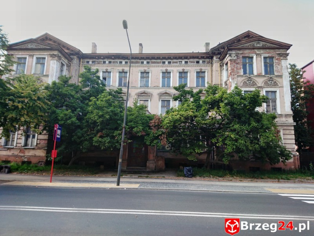 Monitoring zabytków w Powiecie Brzeskim - sposób na niszczejące zabytki?