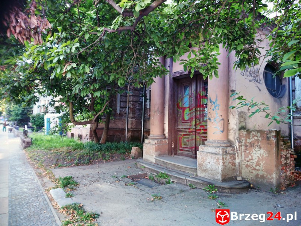 Monitoring zabytków w Powiecie Brzeskim - sposób na niszczejące zabytki?