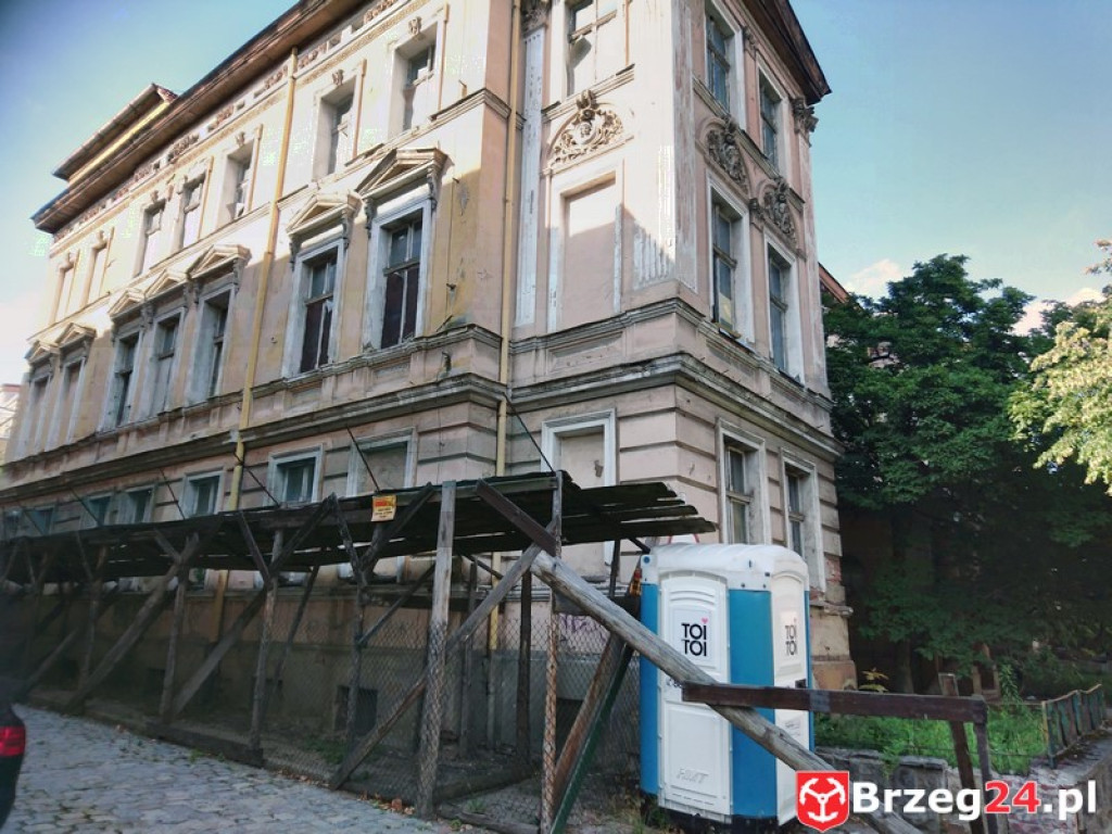 Monitoring zabytków w Powiecie Brzeskim - sposób na niszczejące zabytki?