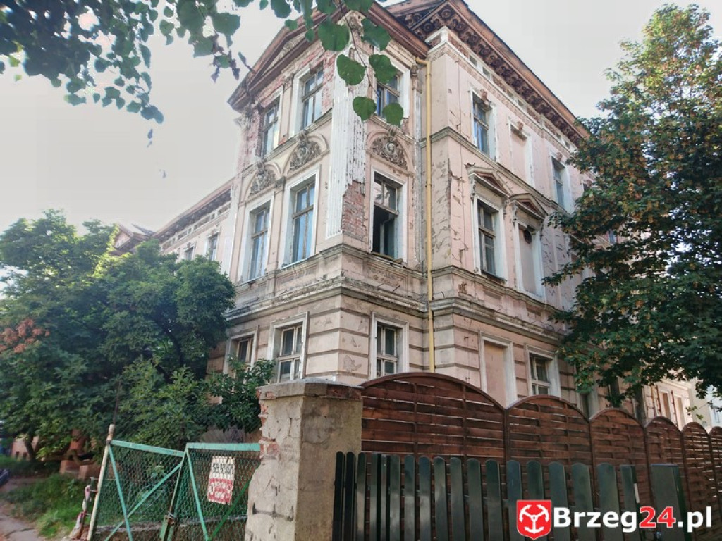 Monitoring zabytków w Powiecie Brzeskim - sposób na niszczejące zabytki?