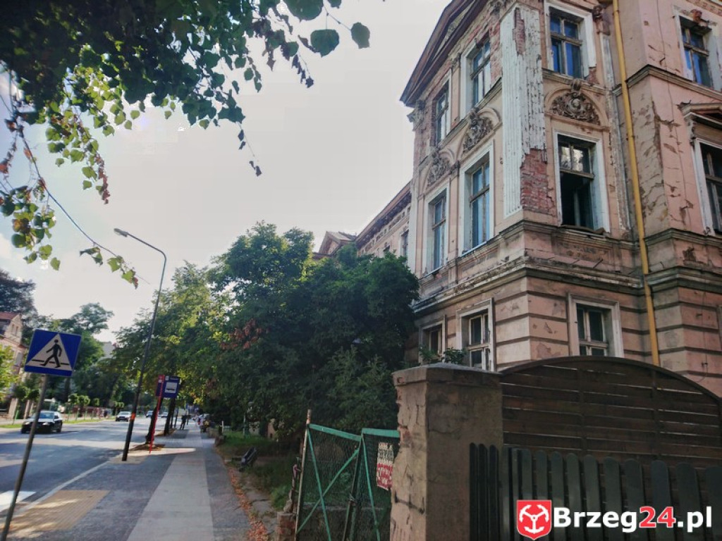 Monitoring zabytków w Powiecie Brzeskim - sposób na niszczejące zabytki?