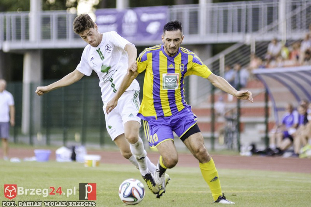 Stal Brzeg niepokonana ! Stal - Falubaz 2:0 (0:0) [relacja, foto]