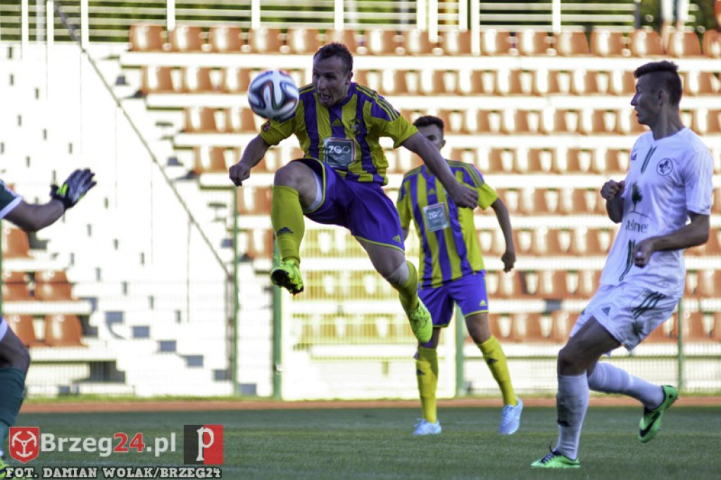 Stal Brzeg niepokonana ! Stal - Falubaz 2:0 (0:0) [relacja, foto]