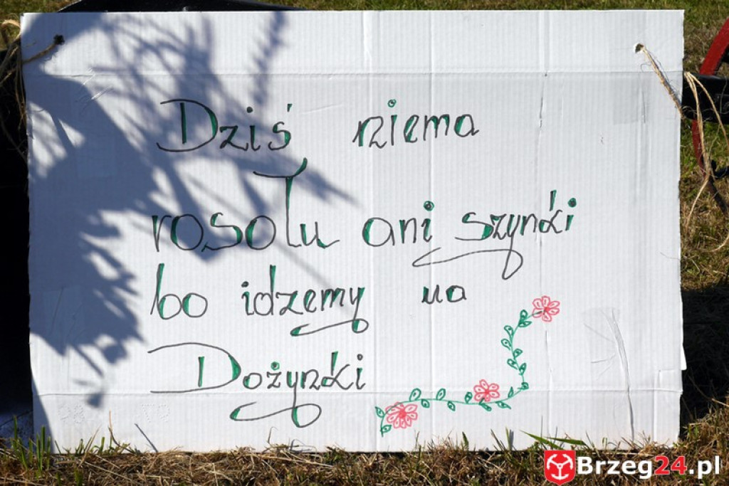 Gierszowice triumfowały u siebie - Fotorelacja z dożynkowego konkursu na najpiękniejszą koronę żniwną i na najładniejszą dekorację