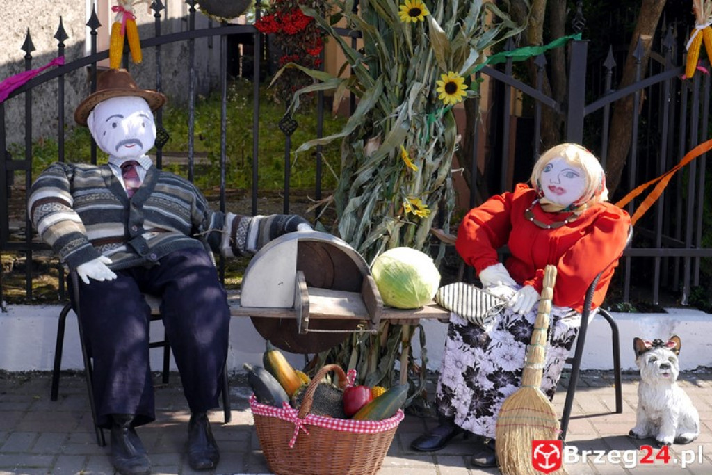 Gierszowice triumfowały u siebie - Fotorelacja z dożynkowego konkursu na najpiękniejszą koronę żniwną i na najładniejszą dekorację