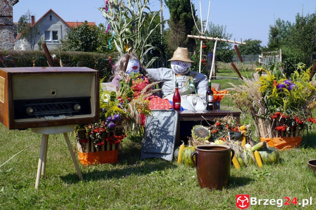 Gierszowice triumfowały u siebie - Fotorelacja z dożynkowego konkursu na najpiękniejszą koronę żniwną i na najładniejszą dekorację