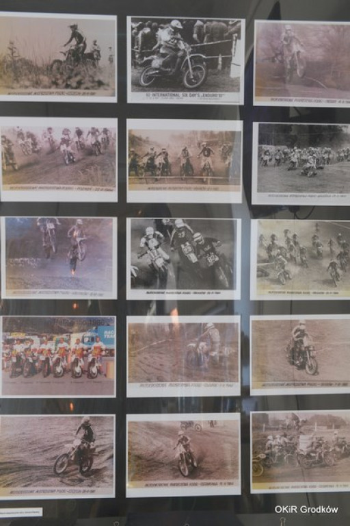 Relacja z otwarcia wystawy o motocrossie