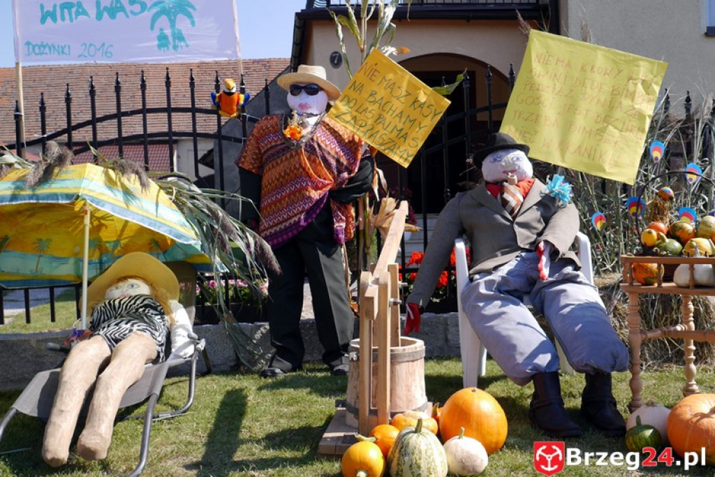 Gierszowice triumfowały u siebie - Fotorelacja z dożynkowego konkursu na najpiękniejszą koronę żniwną i na najładniejszą dekorację