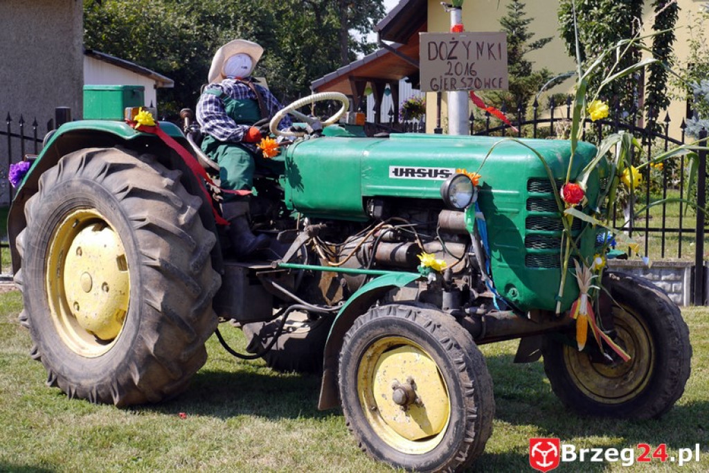 Gierszowice triumfowały u siebie - Fotorelacja z dożynkowego konkursu na najpiękniejszą koronę żniwną i na najładniejszą dekorację