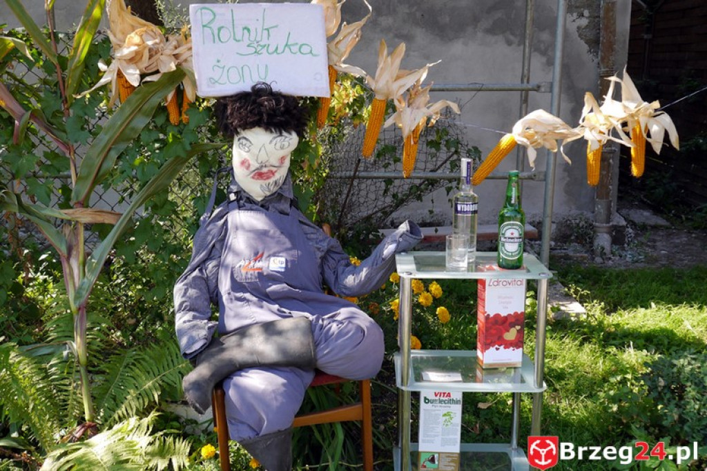 Gierszowice triumfowały u siebie - Fotorelacja z dożynkowego konkursu na najpiękniejszą koronę żniwną i na najładniejszą dekorację