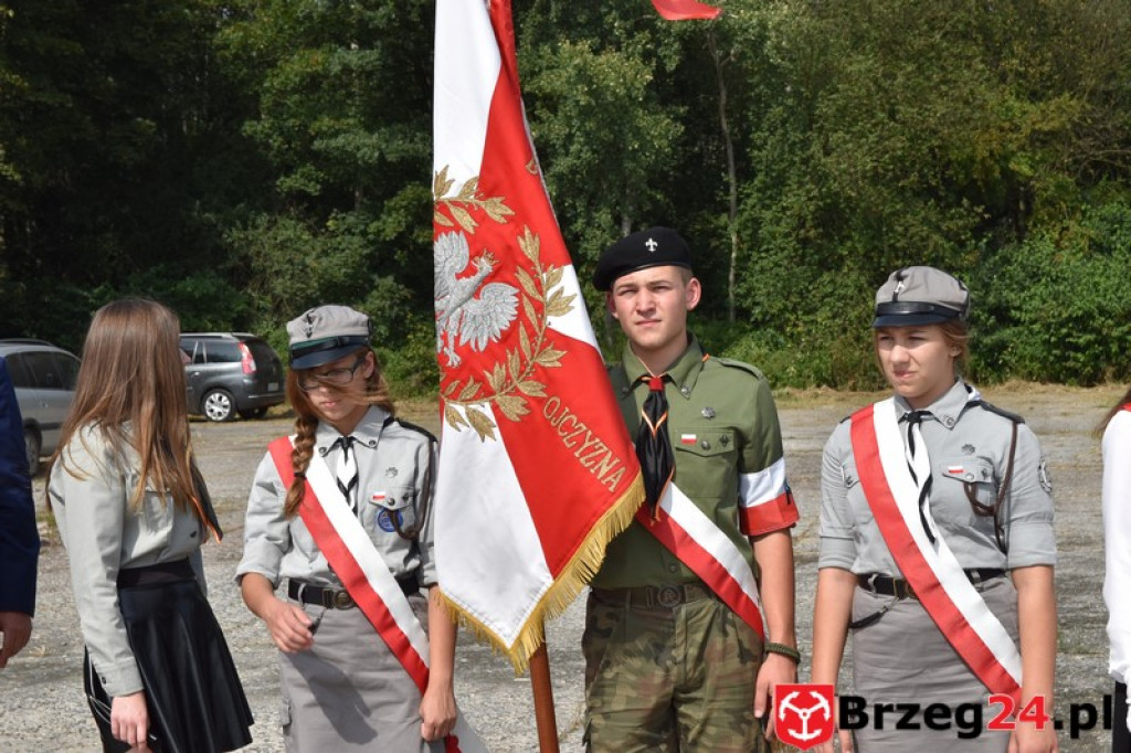 Obchody 70. rocznicy mordu Żołnierzy Wyklętych pod Starym Grodkowem [galeria zdjęć]