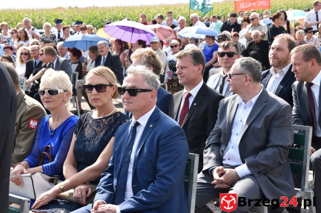 Obchody 70. rocznicy mordu Żołnierzy Wyklętych pod Starym Grodkowem [galeria zdjęć]