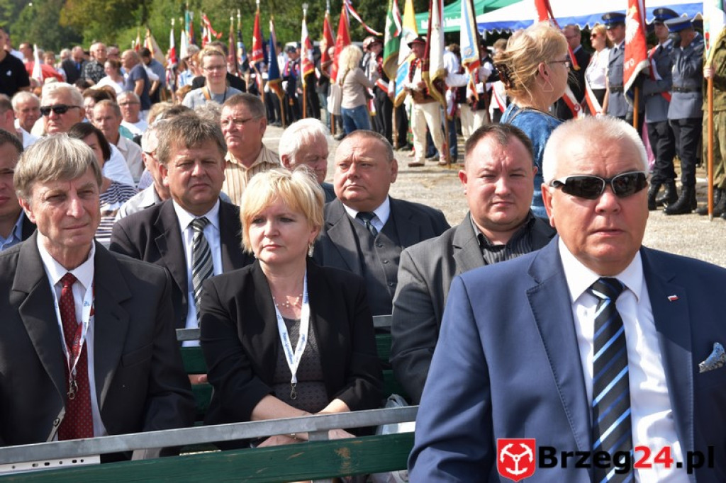 Obchody 70. rocznicy mordu Żołnierzy Wyklętych pod Starym Grodkowem [galeria zdjęć]