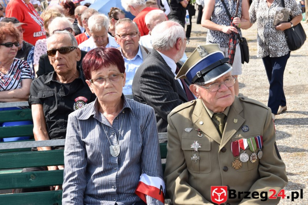 Obchody 70. rocznicy mordu Żołnierzy Wyklętych pod Starym Grodkowem [galeria zdjęć]