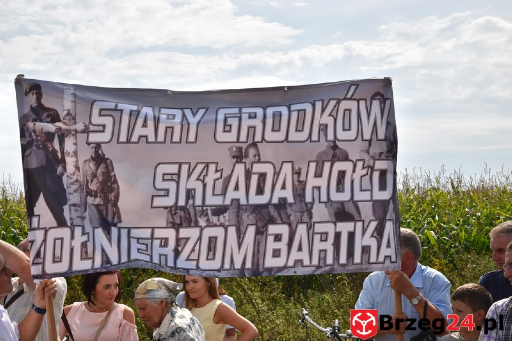 Obchody 70. rocznicy mordu Żołnierzy Wyklętych pod Starym Grodkowem [galeria zdjęć]