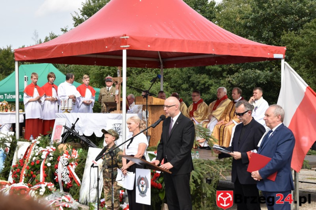 Obchody 70. rocznicy mordu Żołnierzy Wyklętych pod Starym Grodkowem [galeria zdjęć]