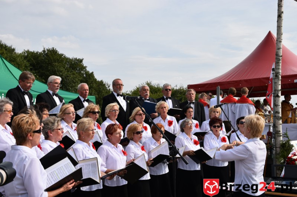 Obchody 70. rocznicy mordu Żołnierzy Wyklętych pod Starym Grodkowem [galeria zdjęć]