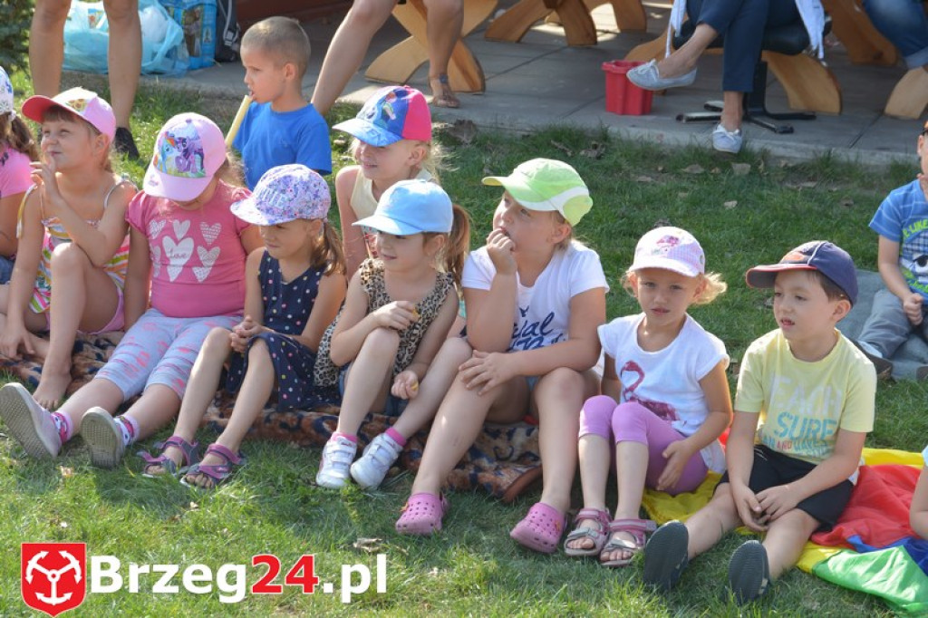 Przedszkolaki z Jedynki z wizytą w Przystani WOPR