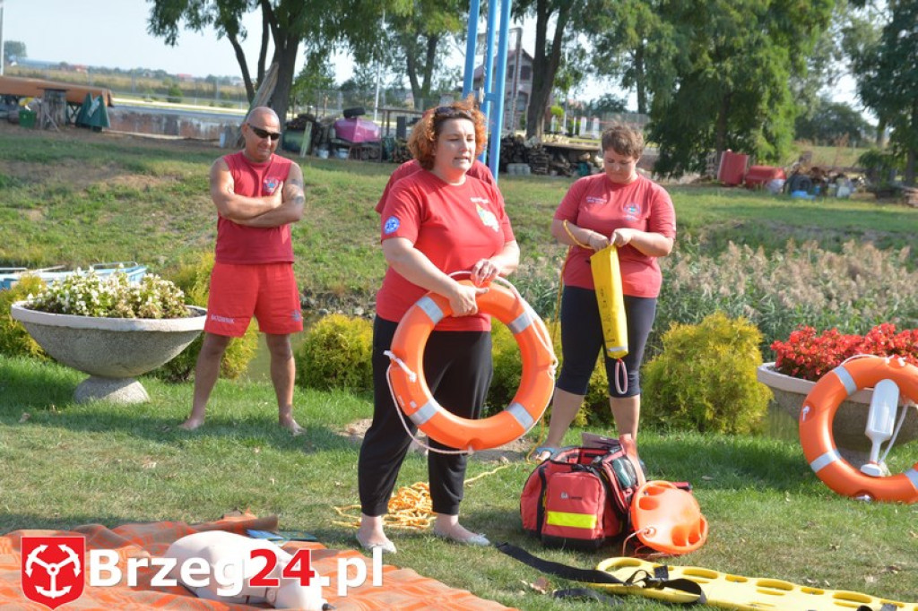 Przedszkolaki z Jedynki z wizytą w Przystani WOPR