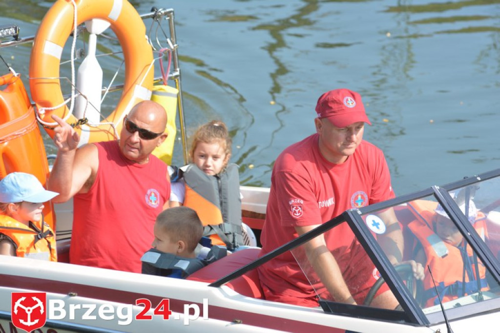 Przedszkolaki z Jedynki z wizytą w Przystani WOPR