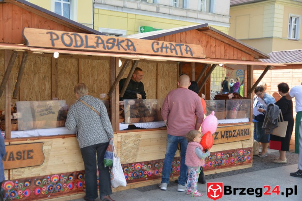 W Brzegu trwa Kresowy Jarmark Mariacki. Sobota będzie dniem koncertów