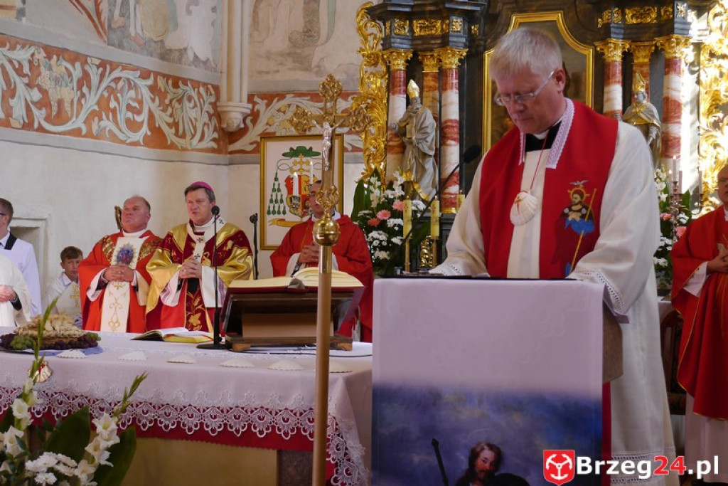 Diecezjalne Sanktuarium Św. Jakuba Apostoła w Małujowicach